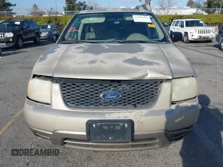 2005 Ford Freestyle SE with VIN 1FMZK01115GA81285, listed as a IAAI auction lot 41702956 with 355,505 mi miles. Bid and sale history available at carsss.com. Image 12.