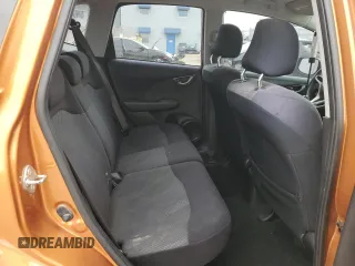 2009 Honda Fit Sport z VIN JHMGE88429S025410, wystawiony jako Copart lot #84963934 z przebiegiem 122 807 mil mil oraz Szkoda całkowita • Salvage title. Historia ofert i sprzedaży dostępna na DreamBid. Obrazek 10.