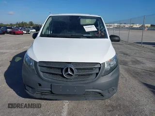 2017 Mercedes-Benz Metris Cargo z VIN WD3PG2EA3H3217098, wystawiony jako IAAI lot #41000078 z przebiegiem 114 579 mil mil oraz . Historia ofert i sprzedaży dostępna na DreamBid. Obrazek 12.