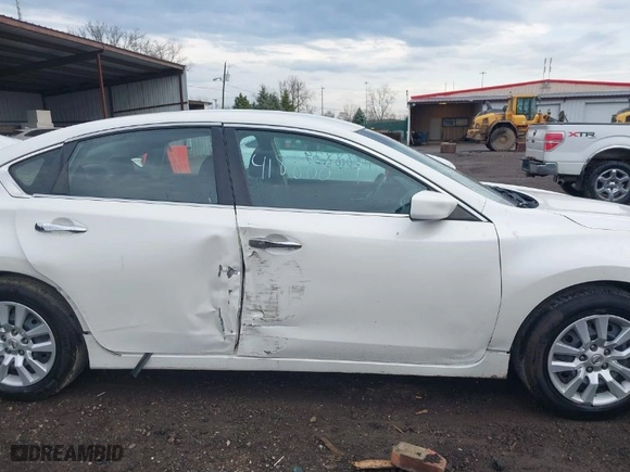 2013 Nissan Altima 2.5 S with VIN 1N4AL3AP9DC167170, listed as a IAAI auction lot 41888879 with 150,984 mi miles. Bid and sale history available at carsss.com. Image 13.