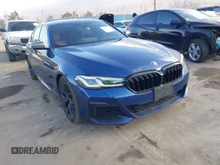 2021 BMW 5 Series M550i xDrive z VIN WBA13BK0XMCG75802, wystawiony jako IAAI lot #41503977 z przebiegiem 20 741 mil mil oraz . Historia ofert i sprzedaży dostępna na DreamBid. Obrazek 1.