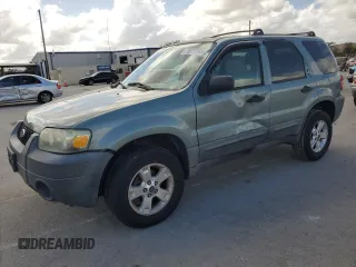 2005 Ford Escape XLT with VIN 1FMYU03135KE33198, listed as a Copart auction lot 75321764 with 169,733 mi miles and Salvage Title. Bid and sale history available at carsss.com. Image 1.