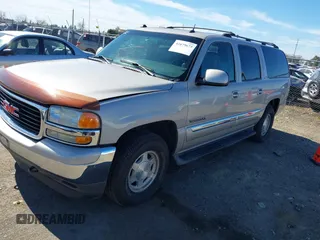 2005 GMC Yukon XL SLT with VIN 1GKFK16Z75J185959, listed as a IAAI auction lot 41679673 with 275,667 mi miles. Bid and sale history available at carsss.com. Image 2.