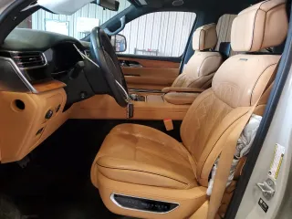 2022 Jeep Grand Wagoneer Series III с VIN 1C4SJVGJ8NS184925, выставлен на аукционе Copart как лот 51525905 с пробегом 77 019 миль миль и Списание • Salvage title. История ставок и продаж доступна на DreamBid. Изображение 7.