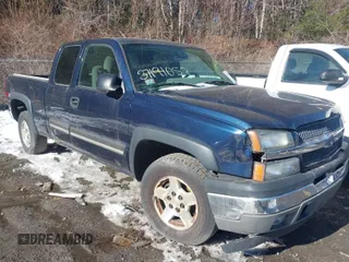 2005 Chevrolet Silverado 1500 Z71 with VIN 2GCEK19B751322320, listed as a IAAI auction lot 41440007 with 140,948 mi miles. Bid and sale history available at carsss.com. Image 1.
