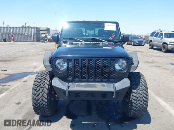 2020 Jeep Gladiator Sport S with VIN 1C6HJTAGXLL123540, listed as a IAAI auction lot 42453999 with 27,855 mi miles and . Bid and sale history available at DreamBid. Image 13.