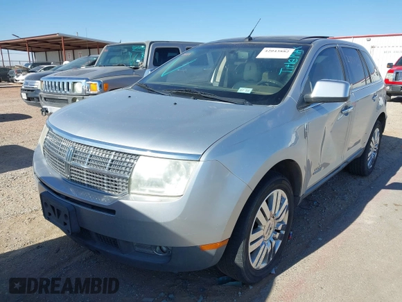 2010 Lincoln MKX with VIN 2LMDJ6JC9ABJ00706, listed as a IAAI auction lot 42043882 with 182,002 mi miles. Bid and sale history available at carsss.com. Image 2.