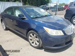 2010 Buick LaCrosse CXL z VIN 1G4GD5EG0AF301383, wystawiony jako IAAI lot #42769032 z przebiegiem 124 313 mil mil oraz . Historia ofert i sprzedaży dostępna na DreamBid. Obrazek 1.