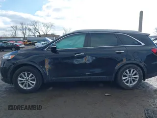 2019 Kia Sorento L with VIN 5XYPG4A3XKG592630, listed as a IAAI auction lot 41530985 with 84,991 mi miles. Bid and sale history available at carsss.com. Image 13.