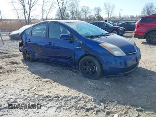 2009 Toyota Prius with VIN JTDKB20U097828605, listed as a IAAI auction lot 41776921 with 166,117 mi miles. Bid and sale history available at carsss.com. Image 1.