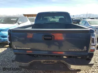 2000 Chevrolet Silverado 1500 LS with VIN 1GCEK19T6YE210393, listed as a Copart auction lot 50194685 with 186,035 mi miles and Salvage Title. Bid and sale history available at carsss.com. Image 6.