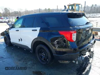 2023 Ford Police Interceptor Utility z VIN 1FM5K8AW8PNA01410, wystawiony jako IAAI lot #41623905 z przebiegiem 24 978 mil mil oraz . Historia ofert i sprzedaży dostępna na DreamBid. Obrazek 3.