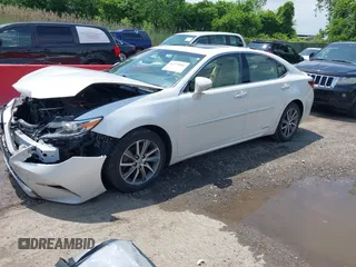 2016 Lexus ES 300h z VIN JTHBW1GG8G2110372, wystawiony jako IAAI lot #42278981 z przebiegiem 140 963 mil mil oraz . Historia ofert i sprzedaży dostępna na DreamBid. Obrazek 18.