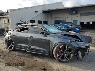 2021 Audi RS Q8 z VIN WU1ARBF13MD014823, wystawiony jako Copart lot #85311134 z przebiegiem 46 627 mil mil oraz Szkoda całkowita • Salvage title. Historia ofert i sprzedaży dostępna na DreamBid. Obrazek 4.