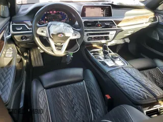 2022 BMW 7 Series with VIN WBA7U2C10NCJ03859, listed as a Copart auction lot 43547095 with 29,516 mi miles and Salvage title. Bid and sale history available at DreamBid. Image 8.