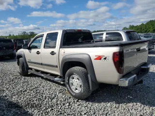 2004 Chevrolet Colorado 1SE LS Z71 with VIN 1GCDT136648159062, listed as a Copart auction lot 61954265 with 157,187 mi miles and Clean title. Bid and sale history available at DreamBid. Image 2.