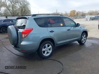 2008 Toyota RAV4 with VIN JTMBD33V985212870, listed as a IAAI auction lot 40765461 with 163,580 mi miles. Bid and sale history available at carsss.com. Image 4.