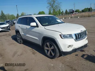 2011 Jeep Grand Cherokee Laredo z VIN 1J4RR4GG0BC526244, wystawiony jako IAAI lot #42242472 z przebiegiem 210 188 mil mil oraz . Historia ofert i sprzedaży dostępna na DreamBid. Obrazek 1.