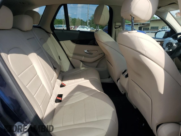 2019 Mercedes-Benz GLC 300 с VIN WDC0G4KB7KV175685, выставлен на аукционе Copart как лот 61834065 с пробегом 80 090 миль миль и Списание • Salvage title. История ставок и продаж доступна на DreamBid. Изображение 11.