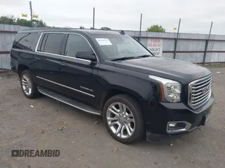 2017 GMC Yukon XL SLT with VIN 1GKS1GKC9HR385298, listed as a IAAI auction lot 40194201 with 180,344 mi miles. Bid and sale history available at carsss.com. Image 1.