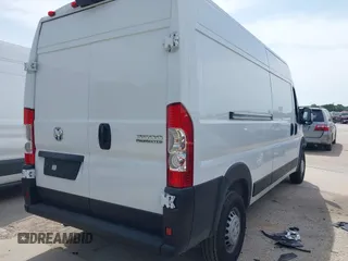 2025 Ram ProMaster Cargo with VIN 3C6MRVHG0SE545736, listed as a IAAI auction lot 42022112 with 683 mi miles and . Bid and sale history available at DreamBid. Image 4.