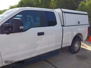 2018 Ford F-250 XL с VIN 1FT7X2A69JEB53733, выставлен на аукционе IAAI как лот 42692823 с пробегом 111 793 миль миль и . История ставок и продаж доступна на DreamBid. Изображение 14.