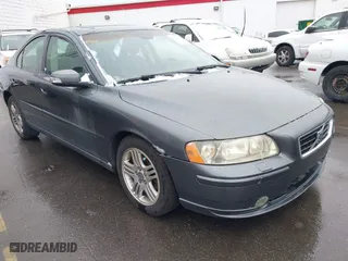 2007 Volvo S60 2.5L Turbo with VIN YV1RS592772610389, listed as a IAAI auction lot 41872376 with 169,296 mi miles. Bid and sale history available at carsss.com. Image 1.