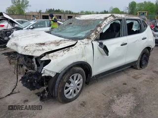 2017 Nissan Rogue SV z VIN 5N1AT2MV3HC773368, wystawiony jako IAAI lot #42250977 z przebiegiem 86 128 mil mil oraz . Historia ofert i sprzedaży dostępna na DreamBid. Obrazek 2.