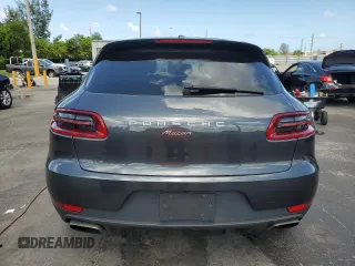 2017 Porsche Macan with VIN WP1AA2A55HLB09277, listed as a Copart auction lot 61138345 with 62,461 mi miles and Salvage title. Bid and sale history available at DreamBid. Image 6.
