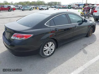 2010 Mazda Mazda6 i Touring Plus with VIN 1YVHZ8CHXA5M50763, listed as a IAAI auction lot 41929311 with 147,433 mi miles. Bid and sale history available at carsss.com. Image 4.