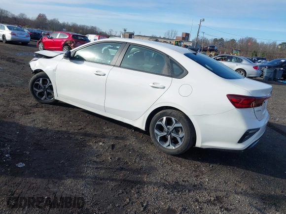 2021 Kia Forte LXS z VIN 3KPF24AD8ME273858, wystawiony jako IAAI lot #40978799 z przebiegiem 43 934 mil mil oraz . Historia ofert i sprzedaży dostępna na DreamBid. Obrazek 3.