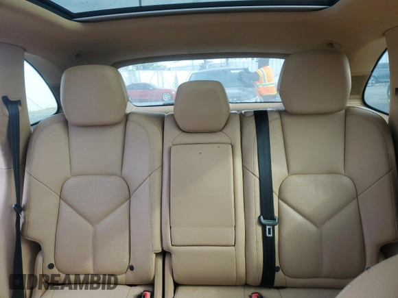 2013 Porsche Cayenne S Hybrid z VIN WP1AE2A21DLA14185, wystawiony jako Copart lot #81671674 z przebiegiem 118 890 mil mil oraz Czysty tytuł • Clean title. Historia ofert i sprzedaży dostępna na DreamBid. Obrazek 10.