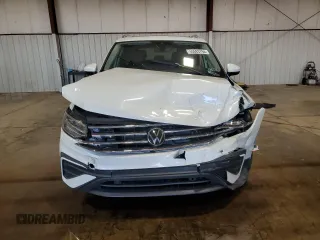 2023 Volkswagen Tiguan SE z VIN 3VVMB7AX3PM130119, wystawiony jako Copart lot #45486645 z przebiegiem 9 287 mil mil oraz Szkoda całkowita • Salvage title. Historia ofert i sprzedaży dostępna na DreamBid. Obrazek 5.