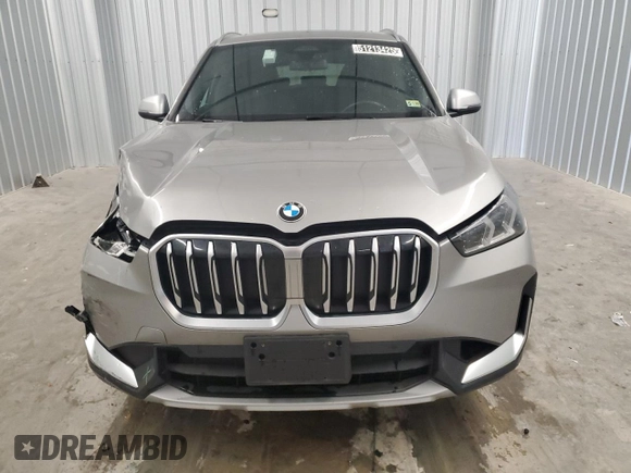 2024 BMW X1 xDrive28i with VIN WBX73EF02R5Z44878, listed as a Copart auction lot 51213425 with 17,049 mi miles and Clean Title. Bid and sale history available at carsss.com. Image 5.