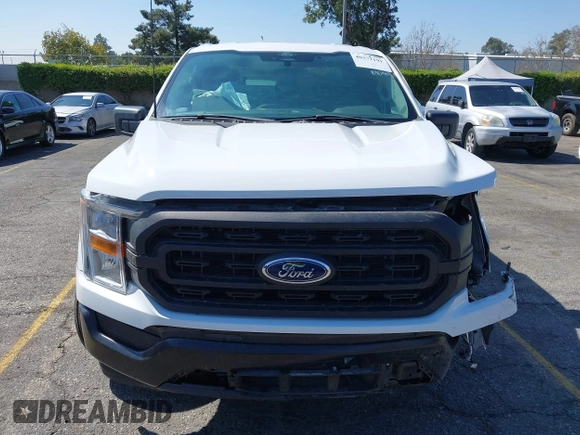 2022 Ford F-150 XL z VIN 1FTEX1CP3NKF26053, wystawiony jako IAAI lot #40372191 z przebiegiem Nie podano mil oraz . Historia ofert i sprzedaży dostępna na DreamBid. Obrazek 11.