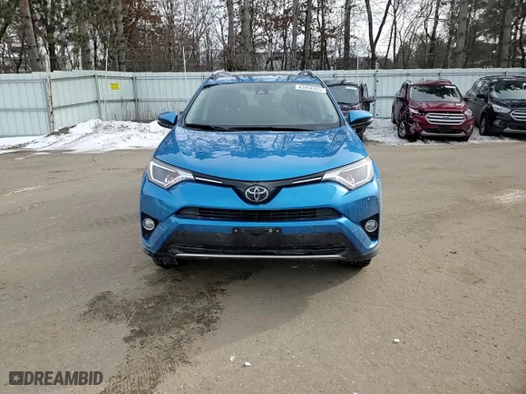 2018 Toyota RAV4 XLE with VIN JTMRFREV7JJ204188, listed as a Copart auction lot 43458905 with 93,102 mi miles and Salvage Title. Bid and sale history available at carsss.com. Image 12.