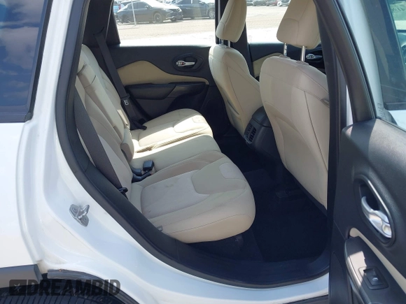 2015 Jeep Cherokee Sport with VIN 1C4PJLAB6FW602355, listed as a IAAI auction lot 41962707 with 175,428 mi miles. Bid and sale history available at carsss.com. Image 8.