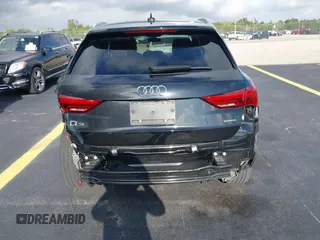 2021 Audi Q3 S line Premium z VIN WA1DECF33M1038760, wystawiony jako IAAI lot #42347743 z przebiegiem 26 675 mil mil oraz . Historia ofert i sprzedaży dostępna na DreamBid. Obrazek 17.