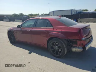 2019 Chrysler 300 Touring with VIN 2C3CCAAG8KH745877, listed as a Copart auction lot 53188825 with 33,171 mi miles and Salvage Title. Bid and sale history available at carsss.com. Image 2.