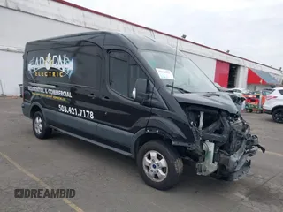 2017 Ford Transit with VIN 1FTYR2CM1HKB48712, listed as a IAAI auction lot 39946351 with 82,749 mi miles. Bid and sale history available at carsss.com. Image 1.