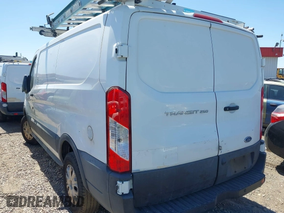 2019 Ford Transit with VIN 1FTYR1YM2KKA26600, listed as a IAAI auction lot 42071985 with 141,993 mi miles. Bid and sale history available at carsss.com. Image 3.