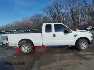 2009 Ford Super Duty F-250 SRW XL with VIN 1FTNX20579EB12691, listed as a IAAI auction lot 41646551 with 131,122 mi miles. Bid and sale history available at carsss.com. Image 14.
