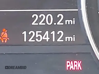 2015 Audi A6 Premium Plus z VIN WAUGFAFC4FN016103, wystawiony jako IAAI lot #41774479 z przebiegiem 125 412 mil mil oraz . Historia ofert i sprzedaży dostępna na DreamBid. Obrazek 16.