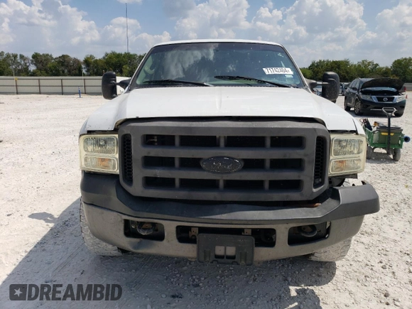 2006 Ford F-350 with VIN 1FTWW30P46EC47122, listed as a Copart auction lot 71742404 with 185,108 mi miles and Salvage title. Bid and sale history available at DreamBid. Image 5.
