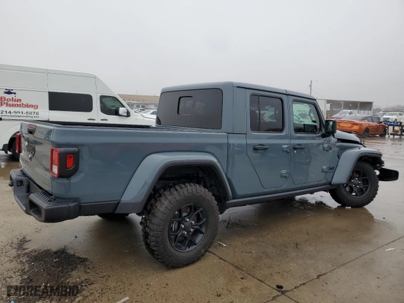 2024 Jeep Gladiator Willys with VIN 1C6HJTAG4RL133988, listed as a Copart auction lot 43078465 with 3,452 mi miles and Salvage Title. Bid and sale history available at carsss.com. Image 3.