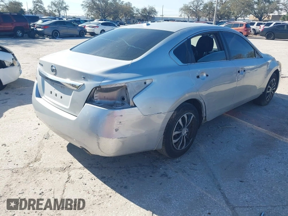2015 Nissan Altima S with VIN 1N4AL3AP4FN304233, listed as a IAAI auction lot 41463418 with 233,084 mi miles and . Bid and sale history available at carsss.com. Image 4.