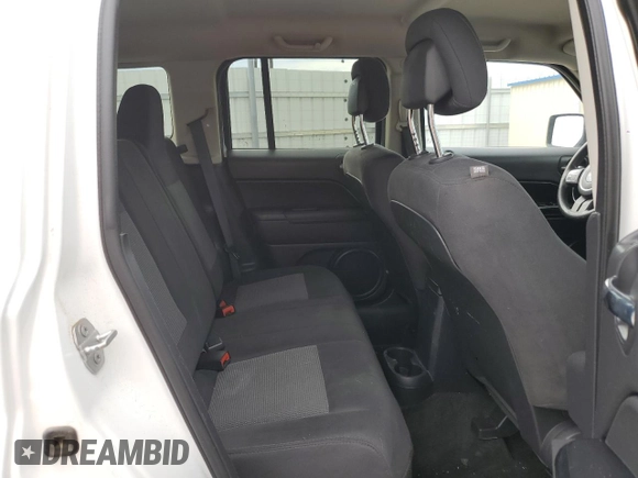 2015 Jeep Patriot Sport with VIN 1C4NJRBB5FD408615, listed as a Copart auction lot 62311915 with 168,203 mi miles and Non repairable. Bid and sale history available at DreamBid. Image 11.