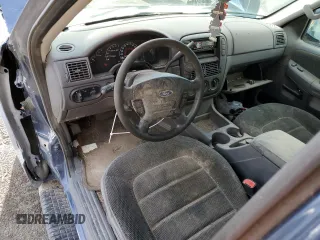 2002 Ford Explorer XLT z VIN 1FMDU73E62ZB46631, wystawiony jako Copart lot #49795745 z przebiegiem 177 518 mil mil oraz Czysty tytuł • Clean title. Historia ofert i sprzedaży dostępna na DreamBid. Obrazek 8.
