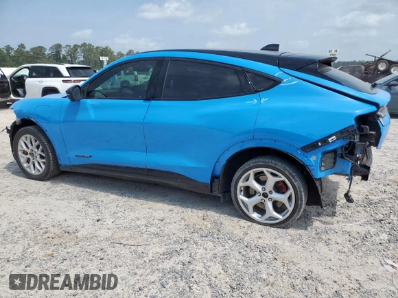 2022 Ford Mustang Mach-E GT z VIN 3FMTK4SX7NMA59975, wystawiony jako Copart lot #57422535 z przebiegiem 44 564 mil mil oraz Szkoda całkowita • Salvage title. Historia ofert i sprzedaży dostępna na DreamBid. Obrazek 2.