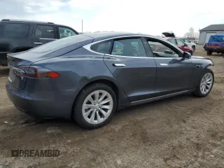2018 Tesla Model S 75D with VIN 5YJSA1E22JF244421, listed as a Copart auction lot 49509345 with 94,321 mi miles and Clean title. Bid and sale history available at DreamBid. Image 3.
